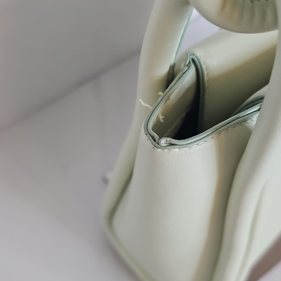 A New Day Light Green Crossbody Bag - Picture 4 of 9